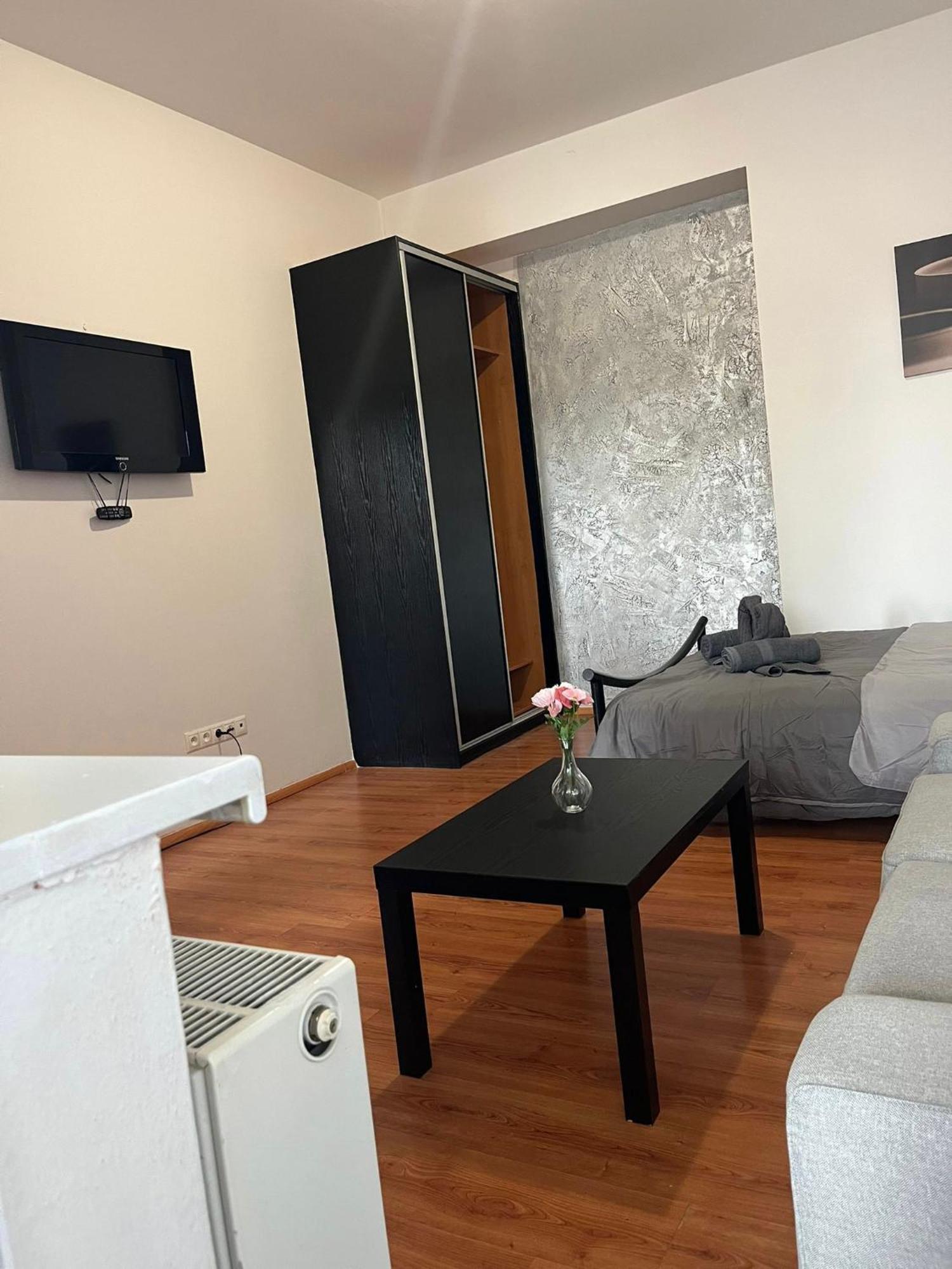 1St Plaza Apartment براتسيلافا المظهر الخارجي الصورة